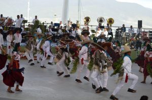 guelaguetza-3-300x199